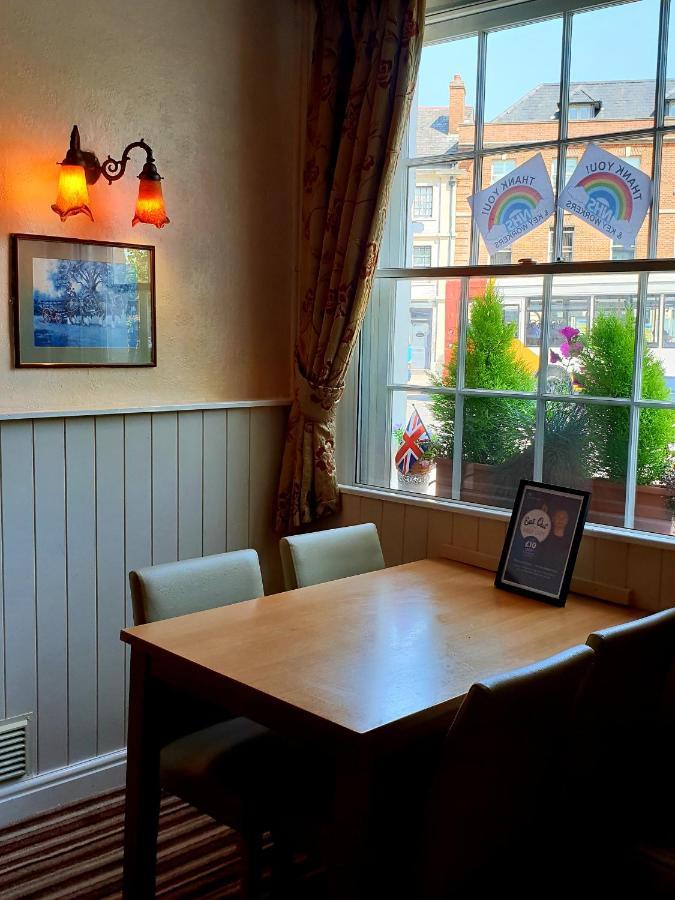 The Pelican Inn Devizes Exteriör bild